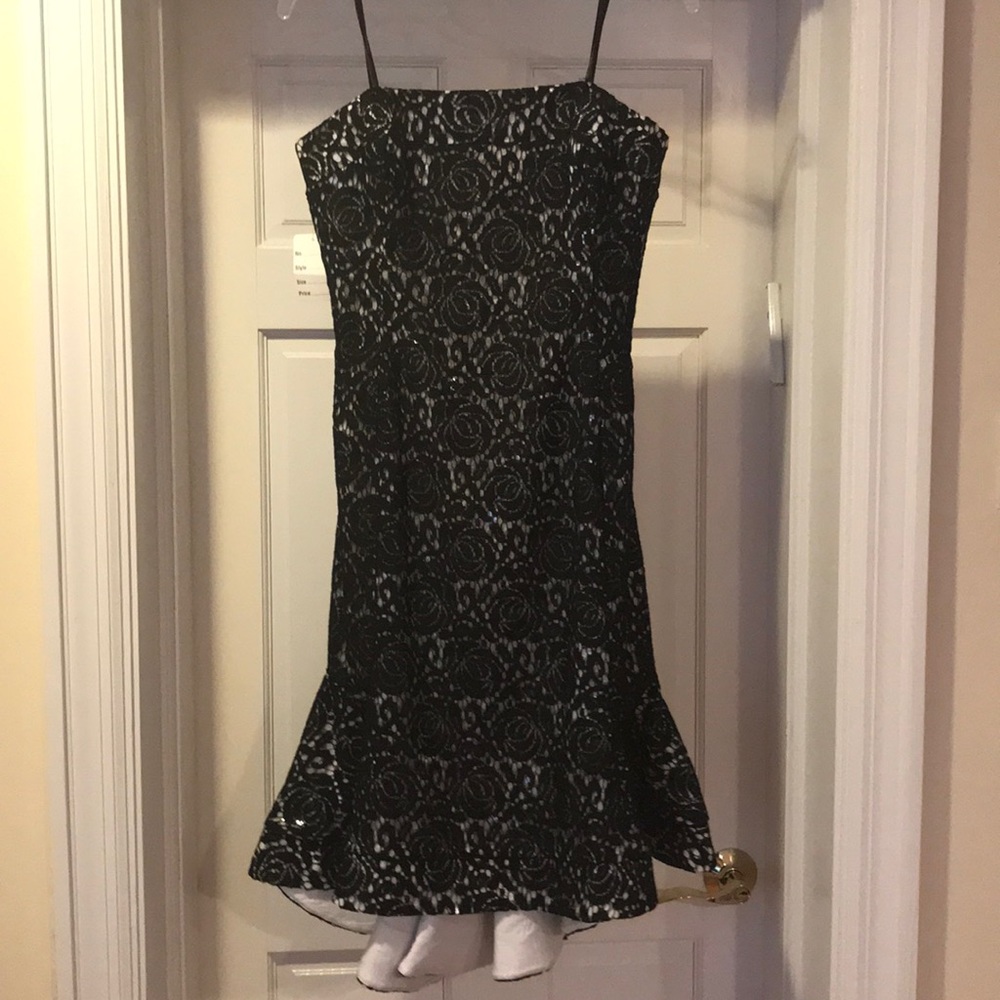 Beautiful lace cocktail dress